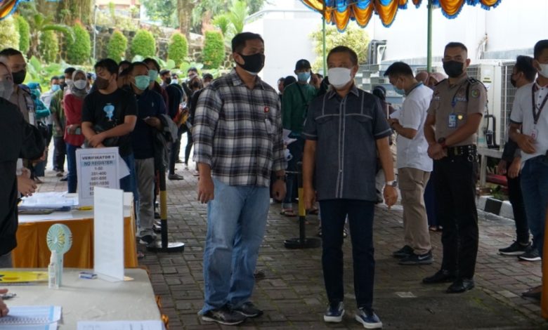 Sambut HUT ke-56, Bankaltimtara Gelar Vaksinasi Pegawai