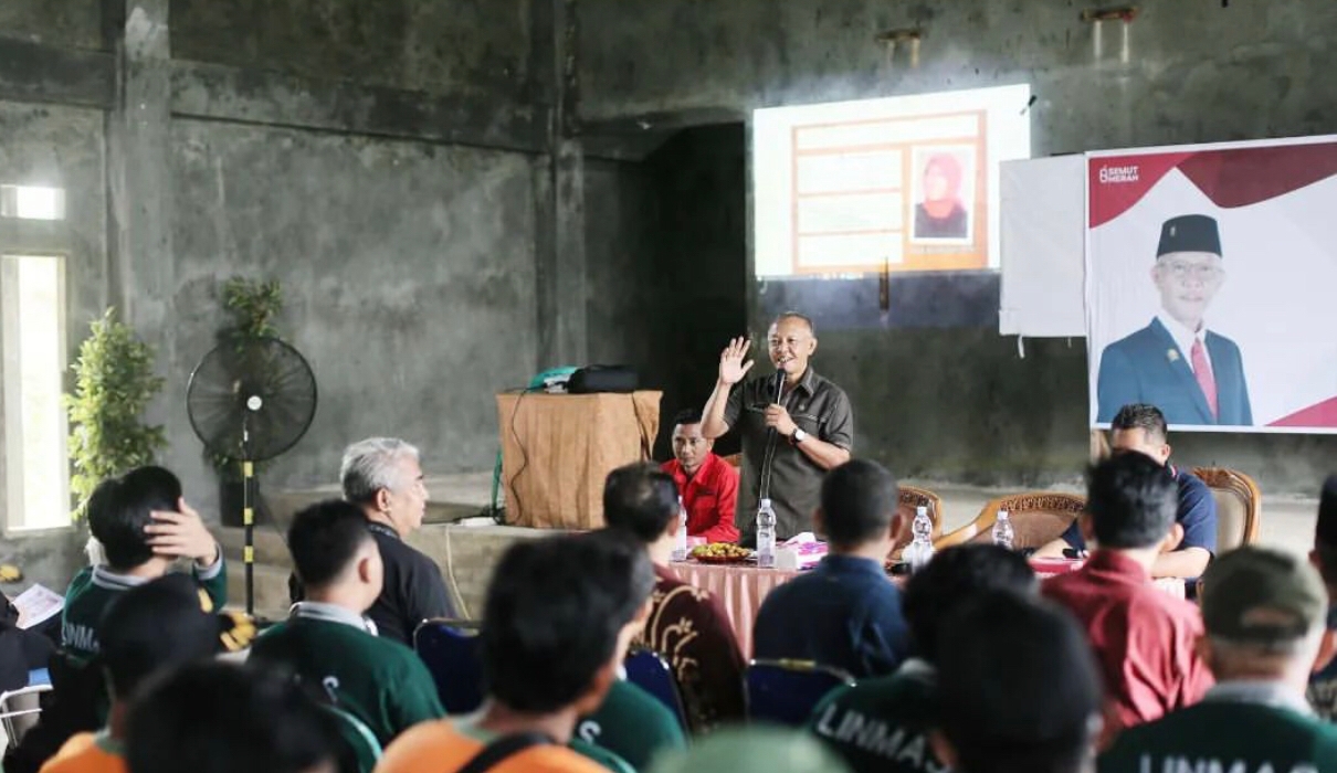 Samsun Laksanakan Sosbang di Kecamatan Tenggarong Kepada Satuan Linmas