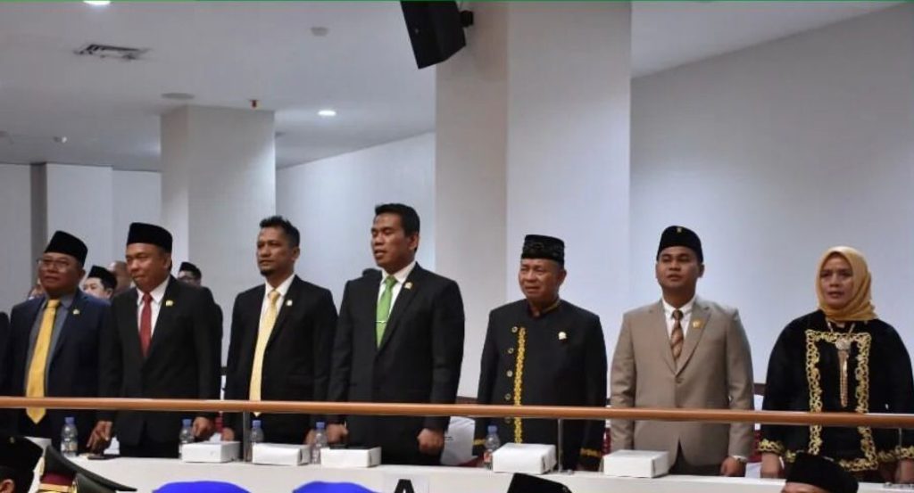 Paripurna HUT Kota & Pemkot Samarinda Turut Dihadiri Anggota & Sekwan DPRD Kaltim