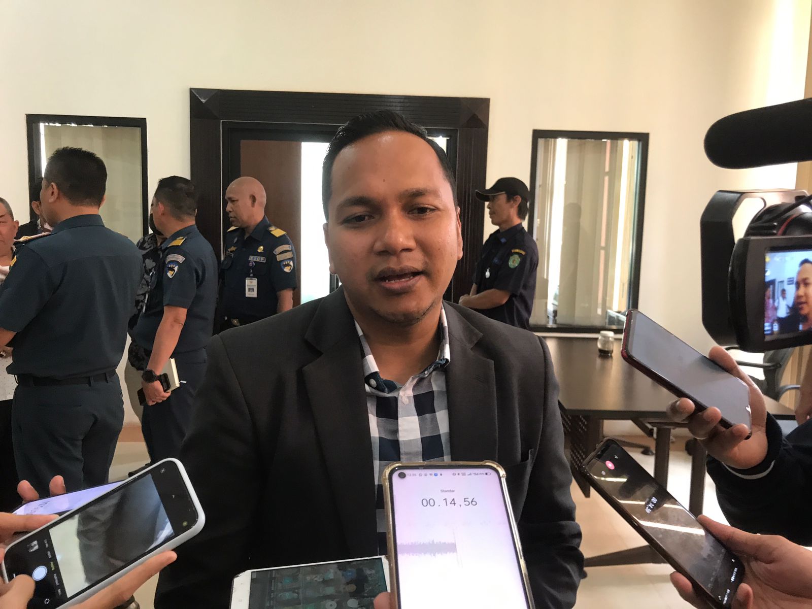 Tindaklanjuti Keluhan Masyarakat, Pansus IP DPRD Kaltim Gelar RDP Bahas Pengerukan Pasir di Alur Sungai Mahakam