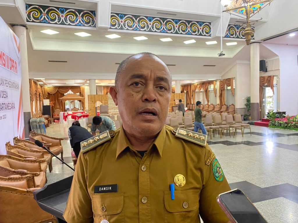 Dukung Perkembangan Pertanian, Camat Samboja Lakukan Pemeliharaan Waduk