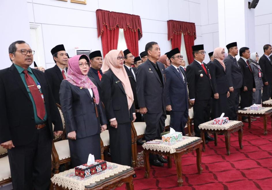 Anwar Sanusi Hadiri Pengukuhan 14 Pejabat Administrator dan Pejabat Pengawas di Lingkungan Pemprov Kaltim
