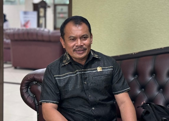 Anggota DPRD PPU Minta Pemda dan Dinas Pendidikan Prioritaskan Fasilitas SD dan SMP