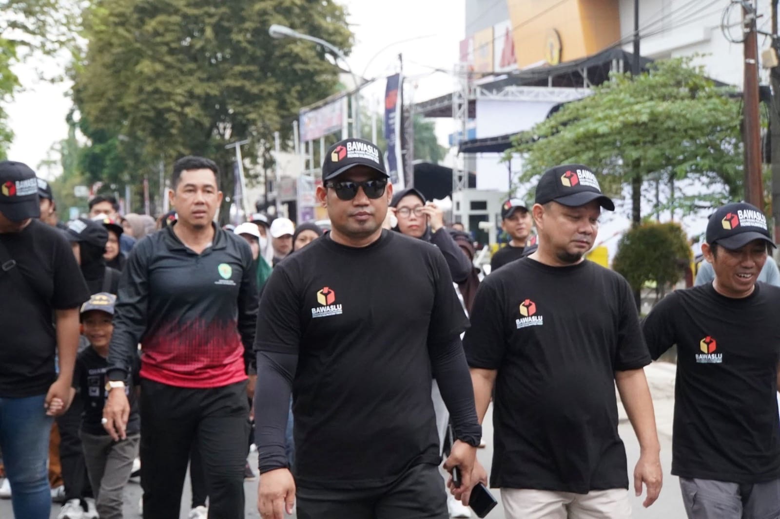 Ikut Semarak Jalan Santai Bawaslu Kaltim, Fuad Harap Partisipasi Masyarakat Meningkat