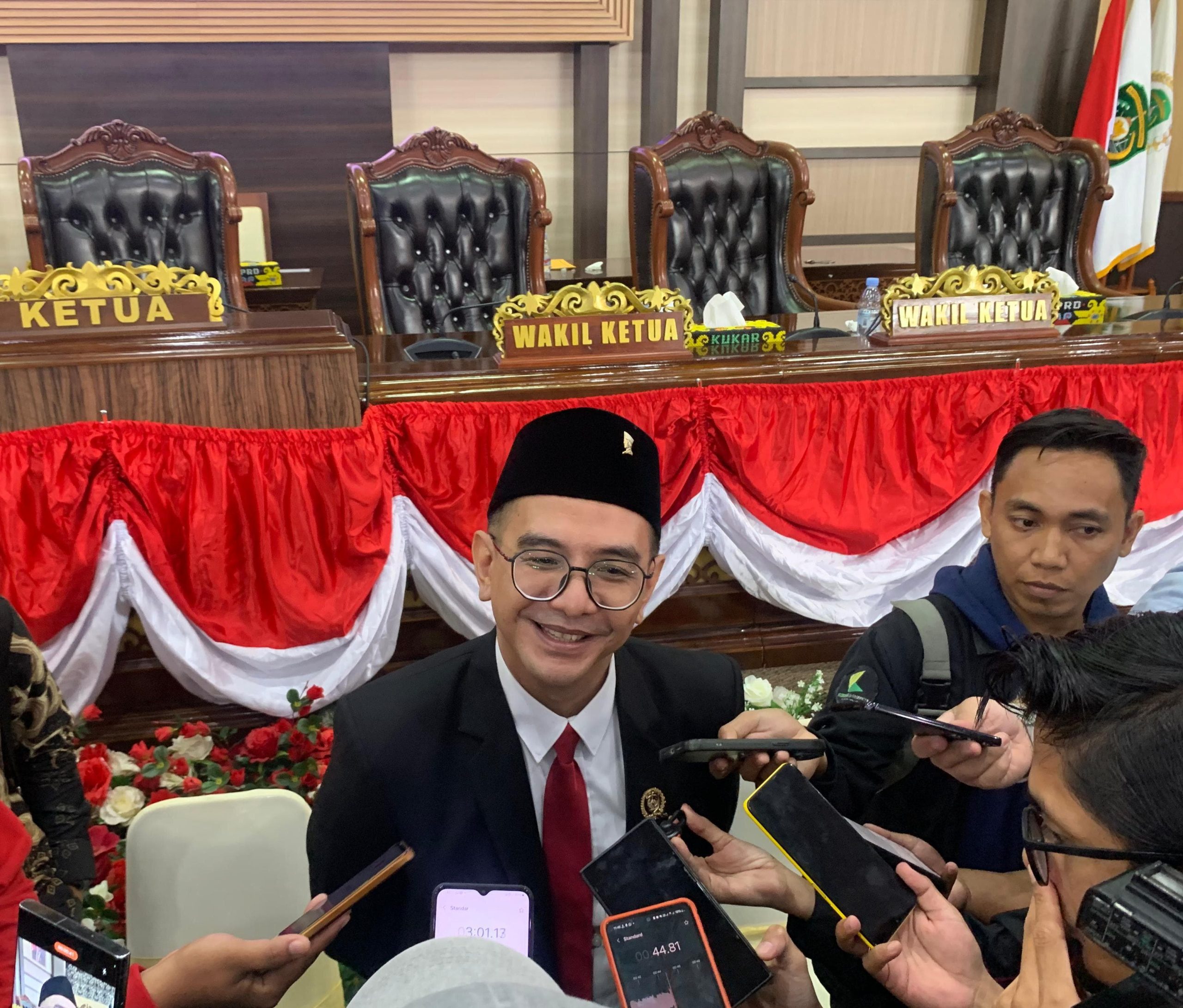 Akbar Haka Tegaskan DPRD Bukan Tempat Bermewah-Mewahan
