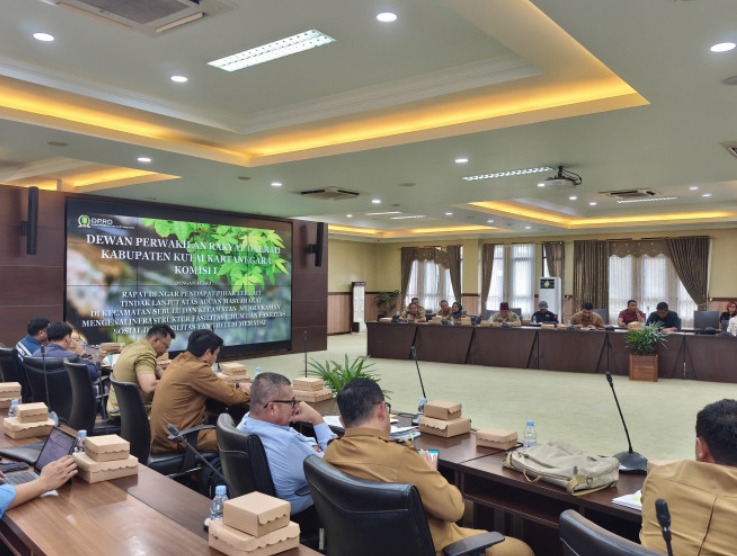 DPRD Kukar Gelar RDP, Bahas Krisis Air dan Listrik di Muara Kaman–Sebulu